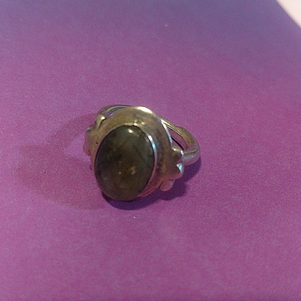 Vintage sterling silver ring